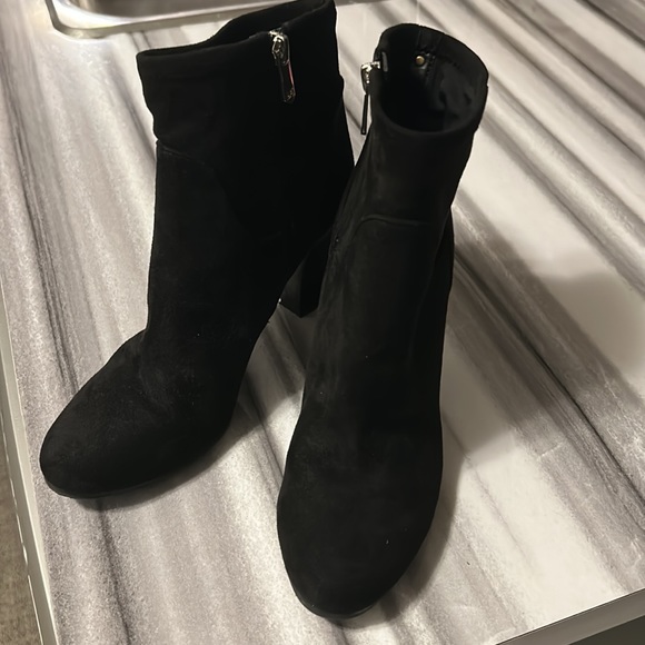 SAM EDELMAN SUEDE HEALED BOOTIES SIZE 38 US SIZE - Picture 5 of 9